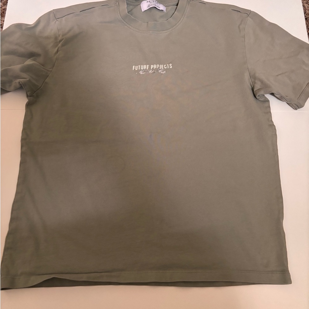 Primark unisex light Green T-Shirt medium- future prospects